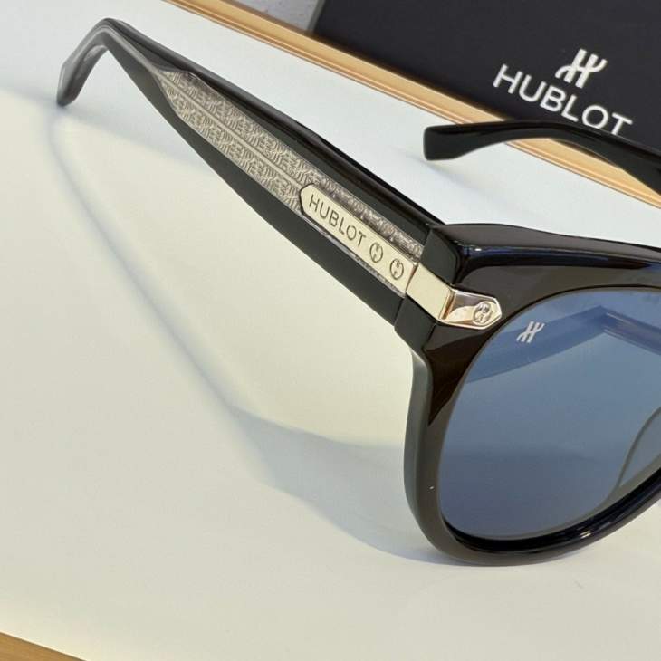 Picture of Hublot Sunglasses _SKUfw71036062fw